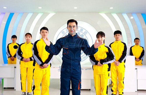 初中毕业男生学什么技术好